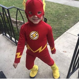 Boys the Flash Halloweeen costume size small superhero 5-6
